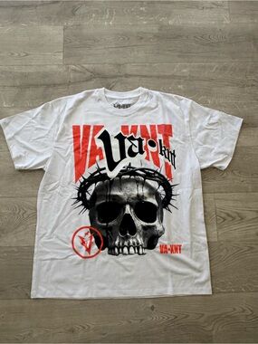 White Short Sleeve Skull Graphic Tee